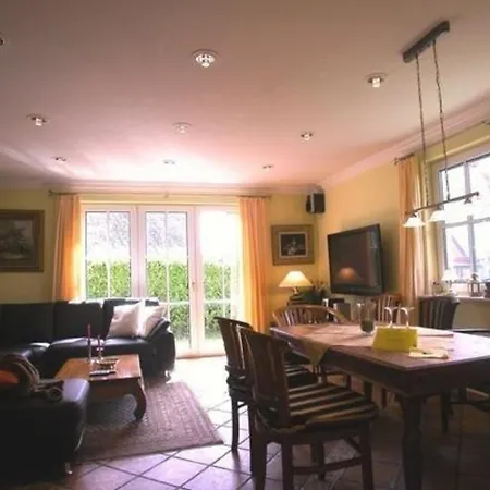 Haus Seeadler بيت للعطل *